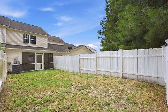 Building Photo - Carolina Forest Townhome
