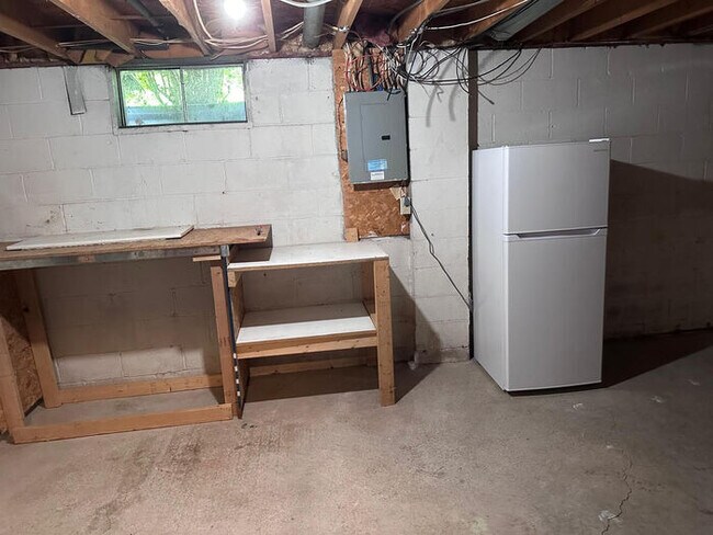 Building Photo - 3 BR 2.5 BA in Hilliard Schools