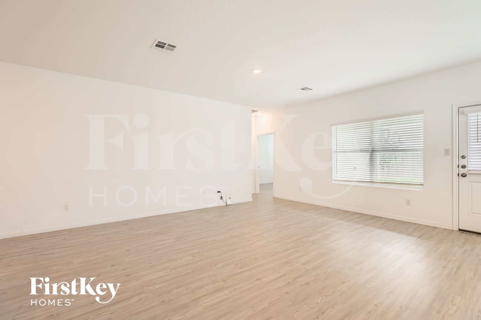 Building Photo - 1212 Treehouse Ln