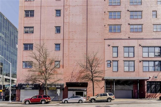 Building Photo - 87 Peachtree St SW