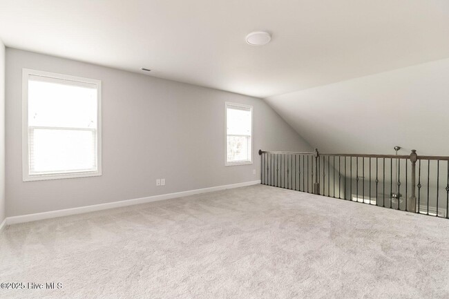 Building Photo - 308 McKenzie Pl