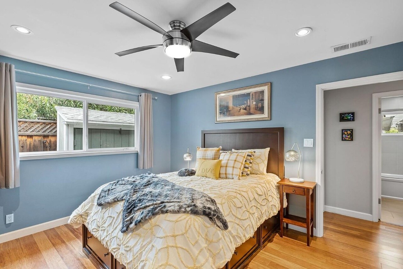 Building Photo - 2658 Sutro Dr