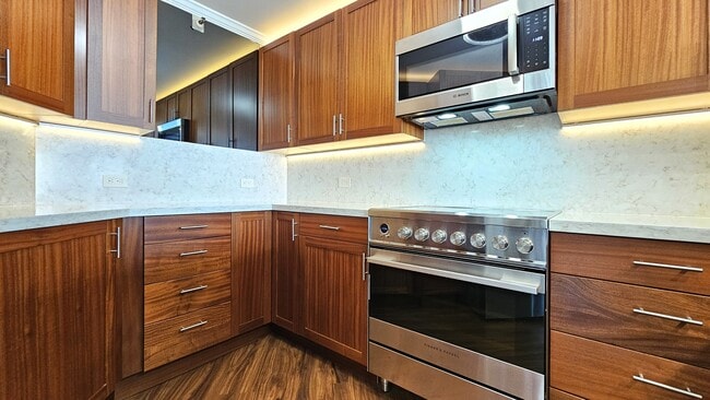 Building Photo - 2101 Nuuanu Ave