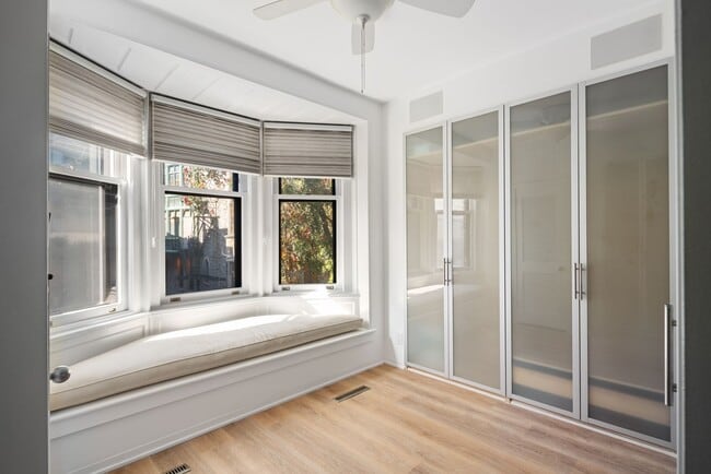 Building Photo - Incredible Rittenhouse Home