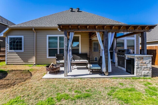 Building Photo - 4 BEDROOM, 3 BATH, BELTON ISD
