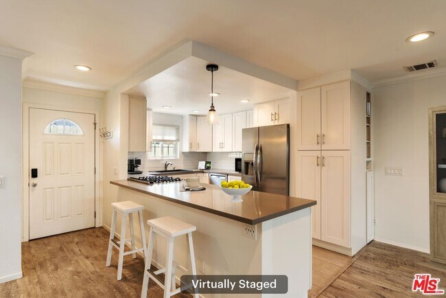 Building Photo - 1837 11th St