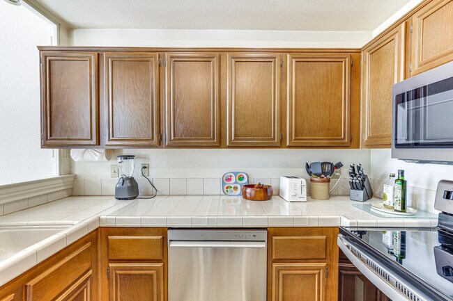 Building Photo - 29695 Circle R Greens Dr