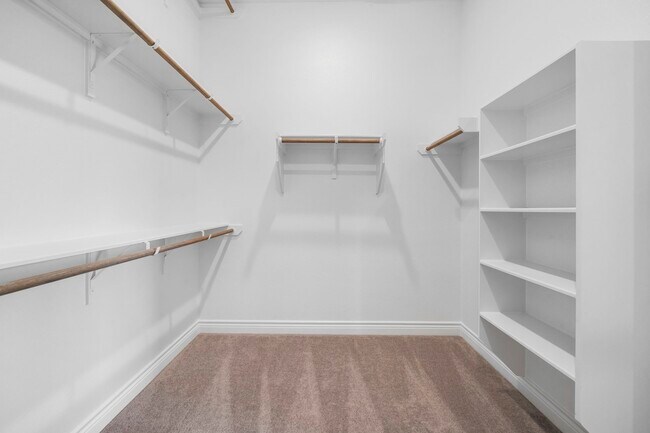 Building Photo - 25330 Balvaird Dr