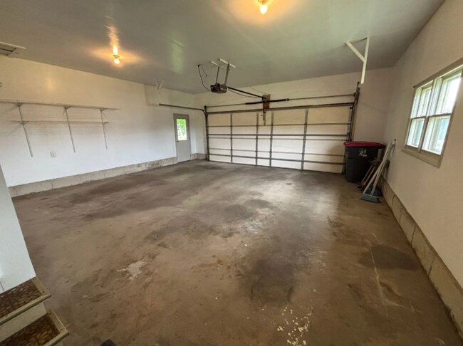 Building Photo - 5305 Carnation Wy