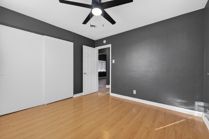 Building Photo - 10235 Midland Blvd