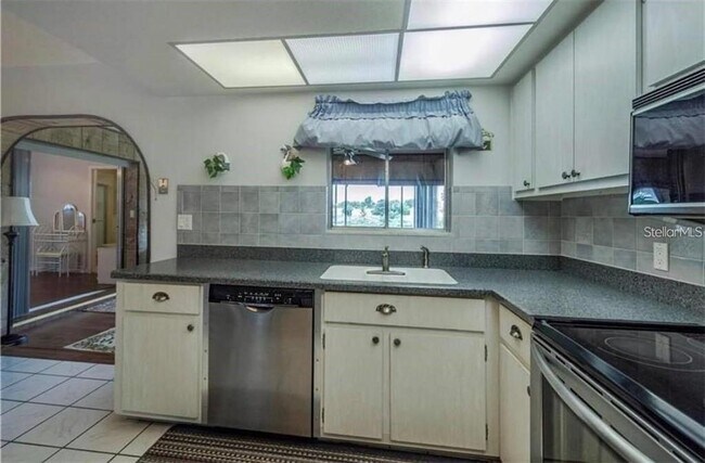 Building Photo - 3153 Conway Blvd