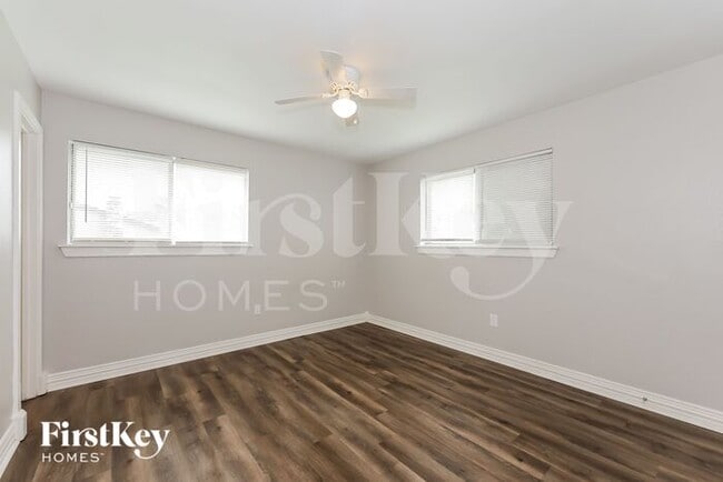 Building Photo - 5932 Lalagray Ln