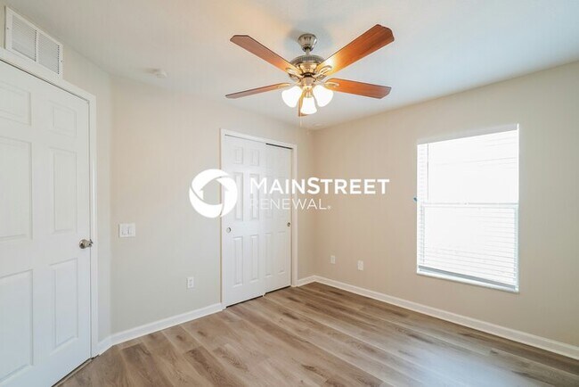 Building Photo - 4 Bedroom Pet-Friendly Home in BROOKSVILLE, FL with Main Street Renewal