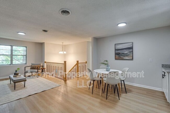 Building Photo - 9158 Westminister Cir Dr