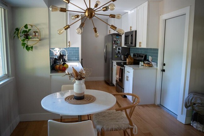 Building Photo - 2509 Cockburn Dr