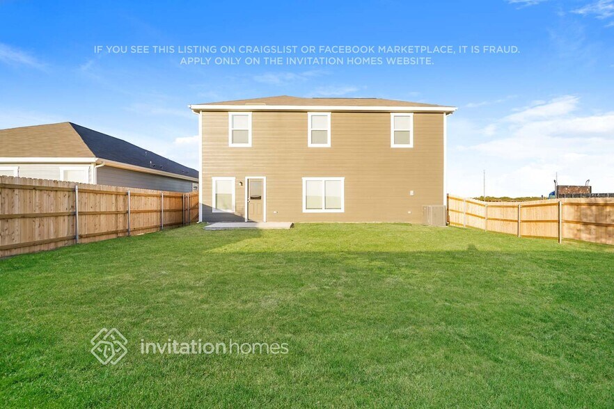 Building Photo - 10032 Pilot Pl