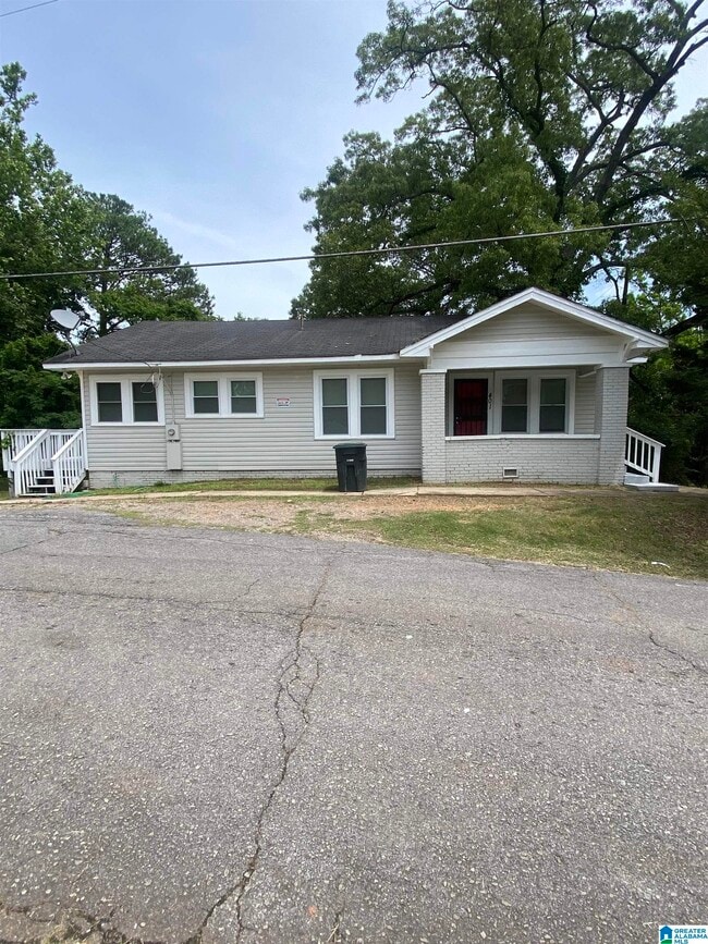 Primary Photo - 5401 Avenue M