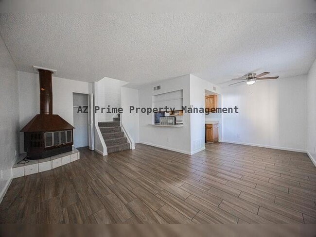 Building Photo - 8445 N 34th Ave