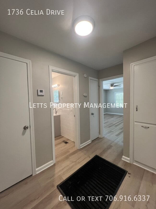 Building Photo - Adorable Rental Ready TODAY!