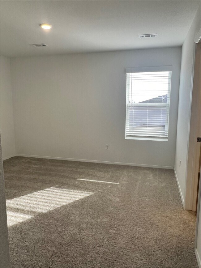 Building Photo - 6703 SW Dignity Ave