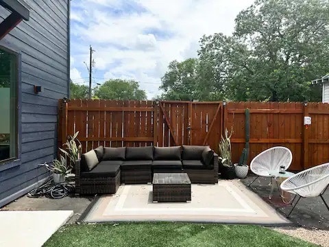 Back Yard Seating - 1827 Gorman