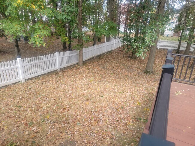 Building Photo - 6444 Hilltop Trail Dr