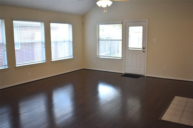 Building Photo - 15318 Ochre Leaf Trail