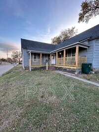 Building Photo - 316 E Park St