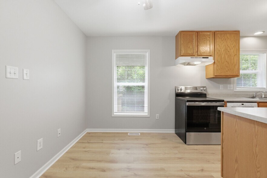 Building Photo - 2642 Hibbitts Rd