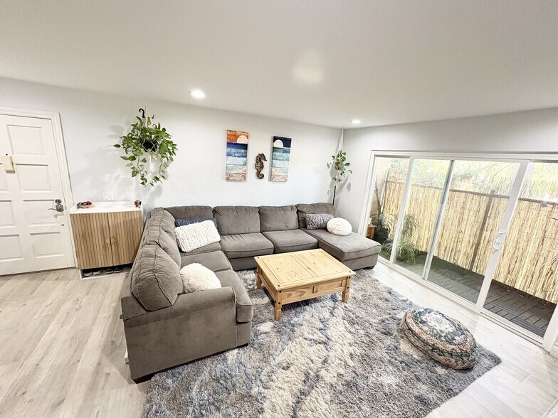 Building Photo - 2362 Hosp Way