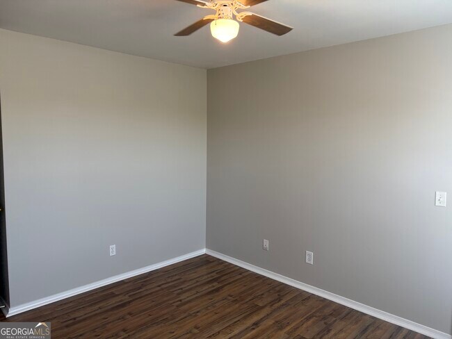 Building Photo - 119 Fairgreen St