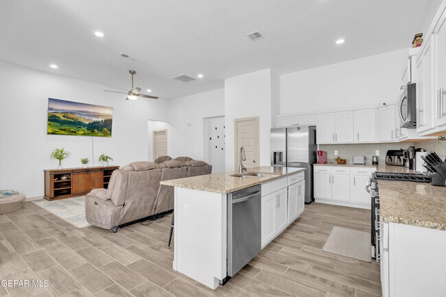 Building Photo - 12614 Amesbury Dr