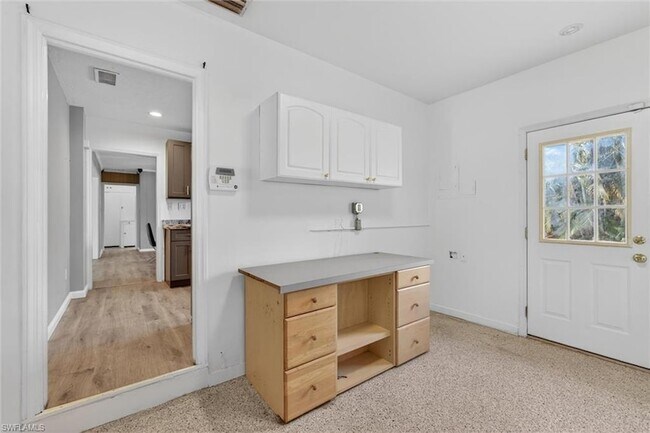 Building Photo - 1420 Maravilla Ave