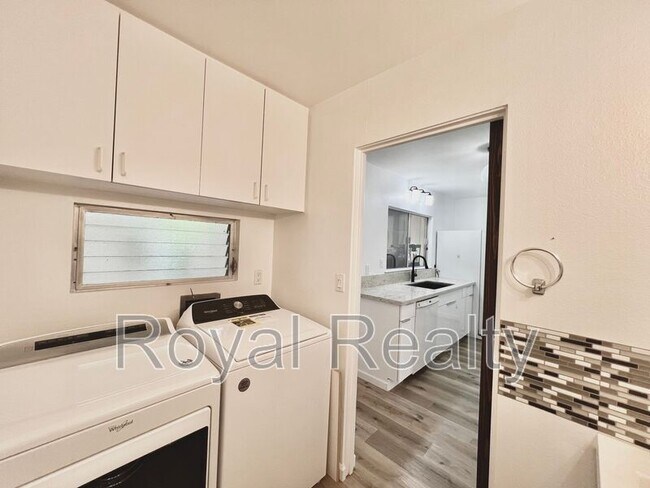 Building Photo - 47-696-696 Hui Kelu St