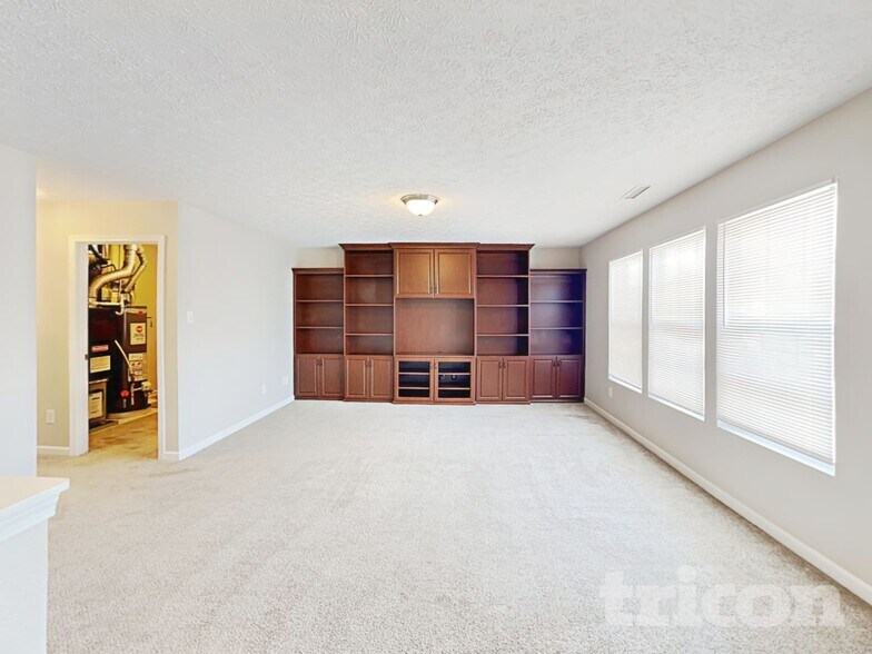 Building Photo - 1024 Tradewinds Dr