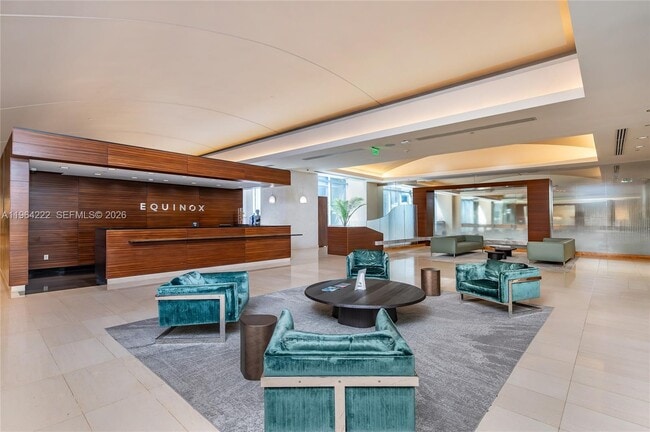 Building Photo - 1425 Brickell Ave