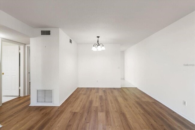 Building Photo - 2447 Ecuadorian Way