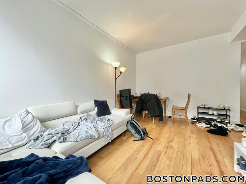 Building Photo - 774 Columbus Ave