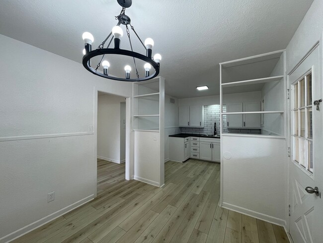 Building Photo - Fresh, Fun, 3-bed, 1-bath Lamesa Home