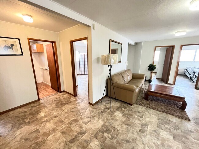 Building Photo - 2429 N School St