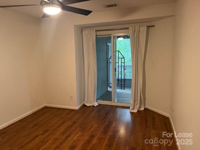 Building Photo - 433 W 8th St