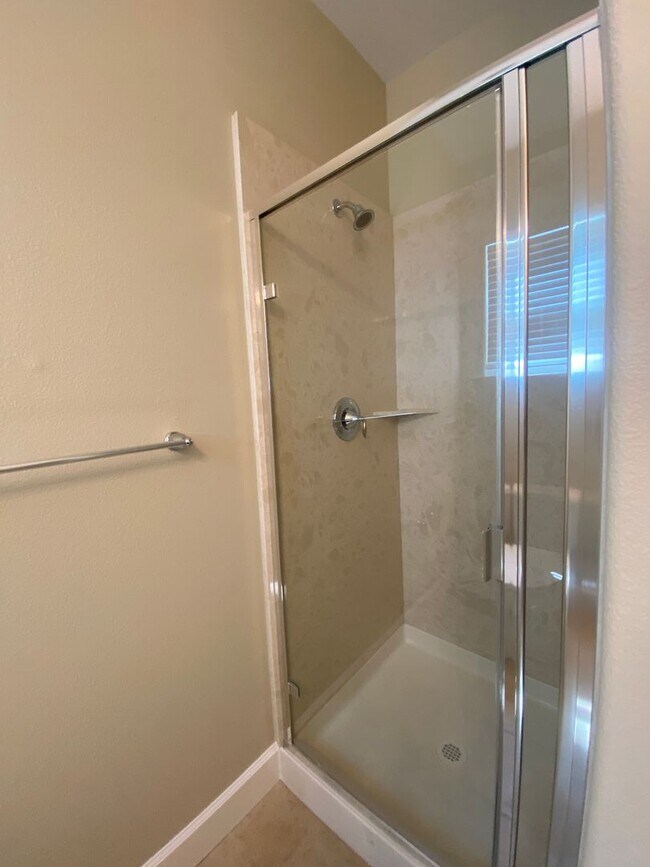 Building Photo - Dublin Ranch 4 Bed & Loft, 3 Bath, close t...