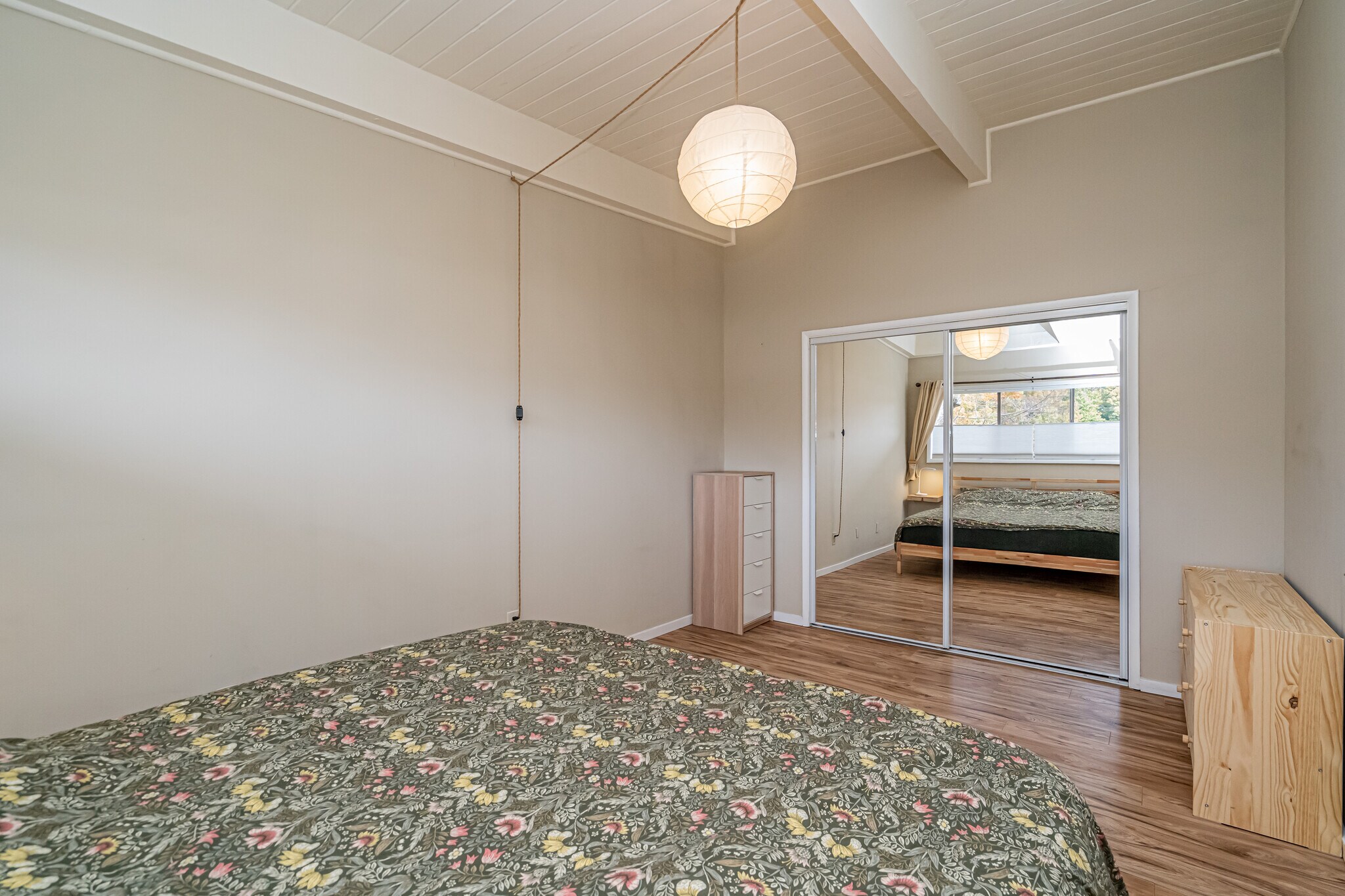 Building Photo - 4965 Americana Dr