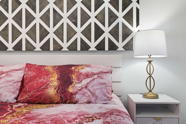 Building Photo - 126 Petrarch Trail