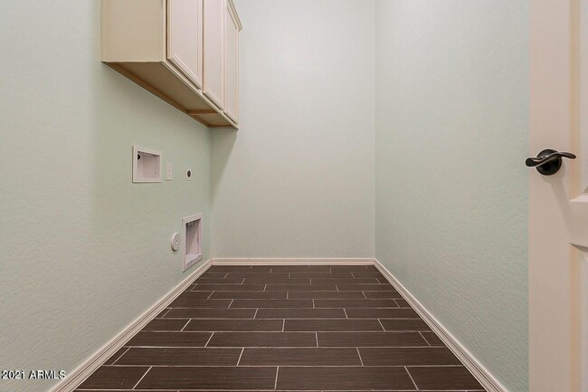 Building Photo - 22442 E Pecan Ln