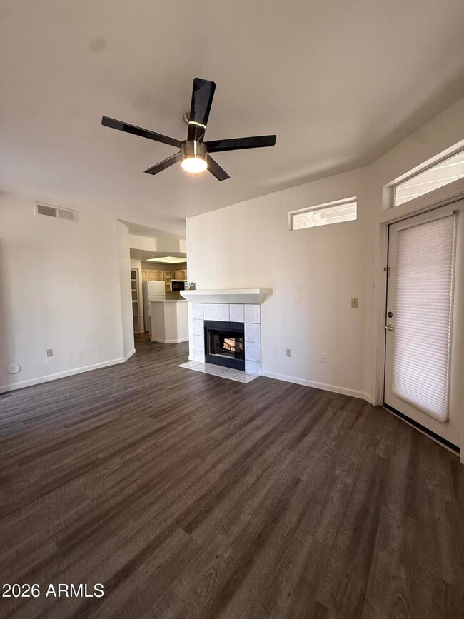 Building Photo - 11375 E Sahuaro Dr