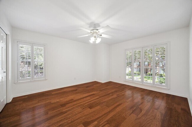 Building Photo - 3718 Bayou Bend Ct