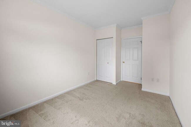 Building Photo - 123 W Barre St
