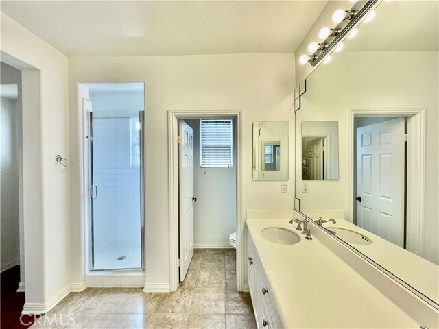 Building Photo - 140 Paseo Vista