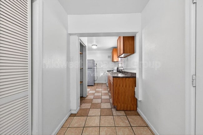 Building Photo - 334 Mueller Ave